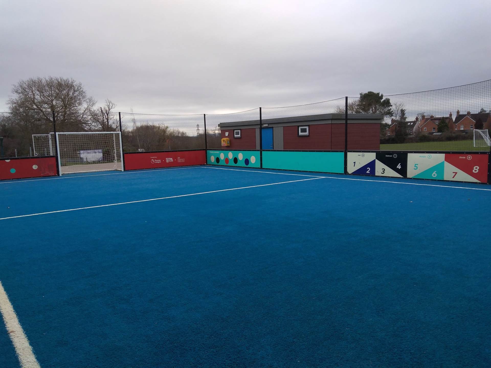 Mini pitch Mini pitch